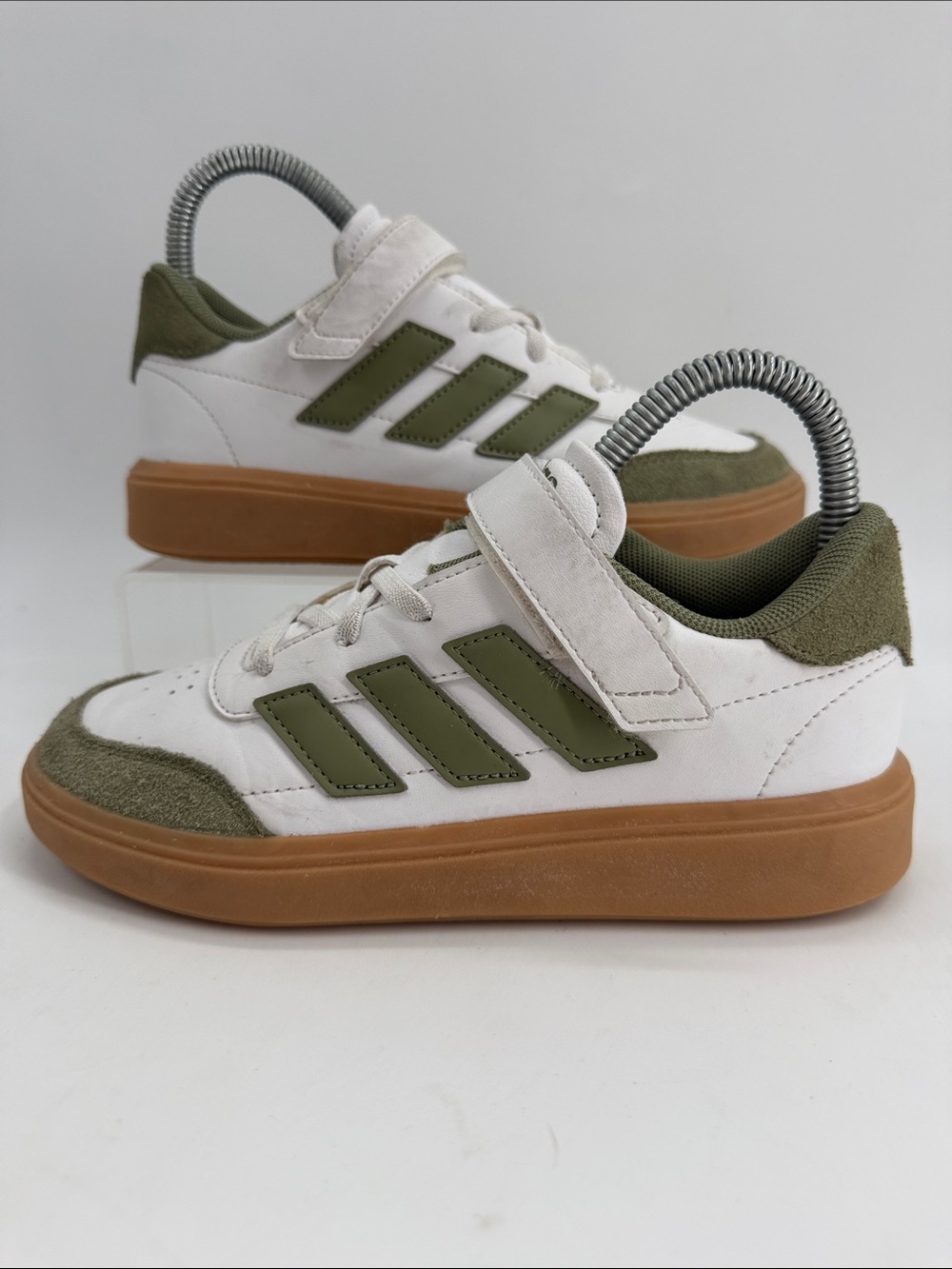 adidas Courtblock J Halo Olive Green White Suede Leather ID6514 Little Boys 1.5